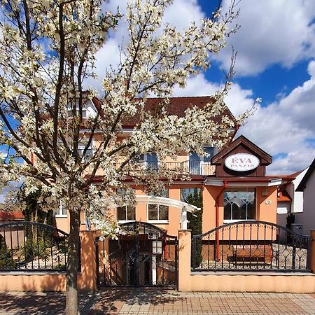 Eva Panzio Hotel Sarvar Luaran gambar