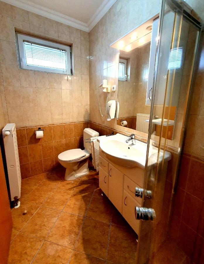 Eva Panzio Hotel Sarvar Luaran gambar