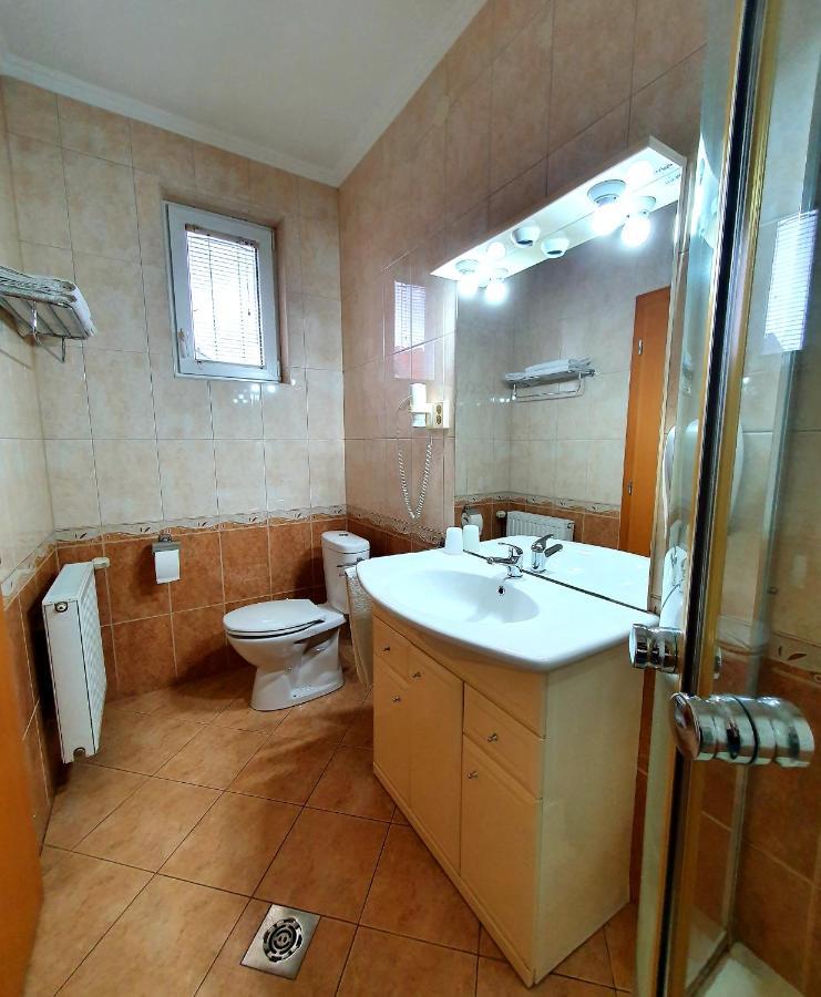 Eva Panzio Hotel Sarvar Luaran gambar