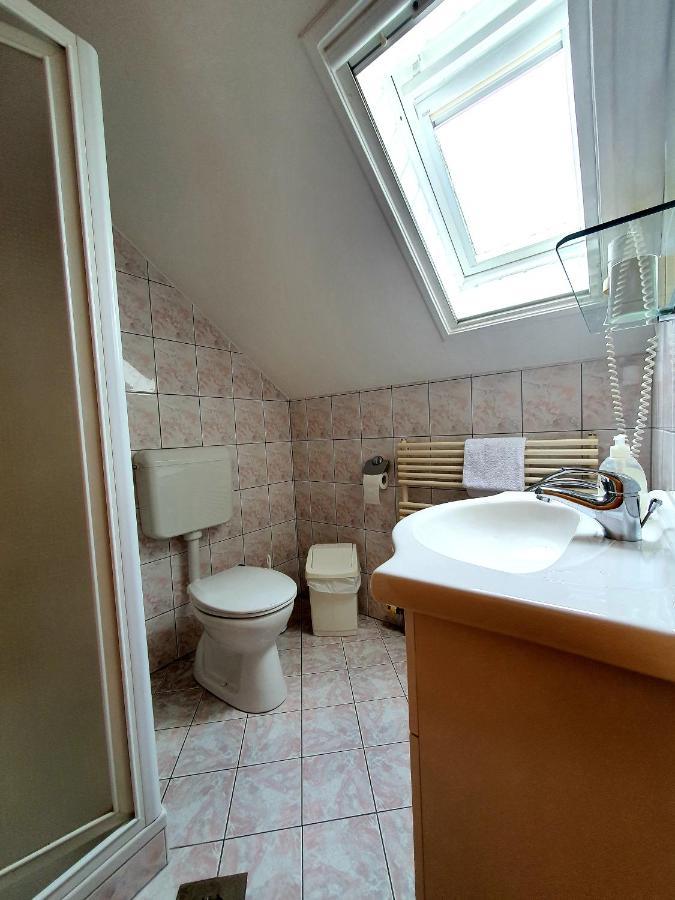 Eva Panzio Hotel Sarvar Luaran gambar