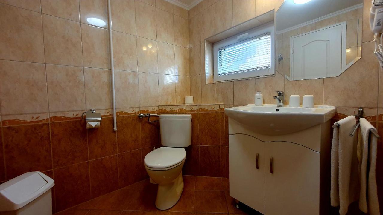 Eva Panzio Hotel Sarvar Luaran gambar