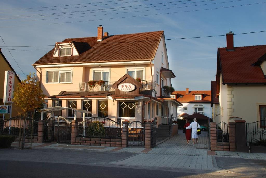 Eva Panzio Hotel Sarvar Luaran gambar